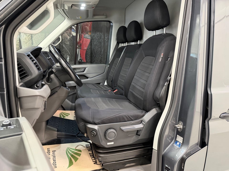 VW Crafter 35 2,0 TDi 177 Kassevogn L3H3 aut.