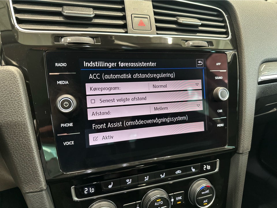 VW Golf VII 1,5 TSi 150 Highline DSG 5d