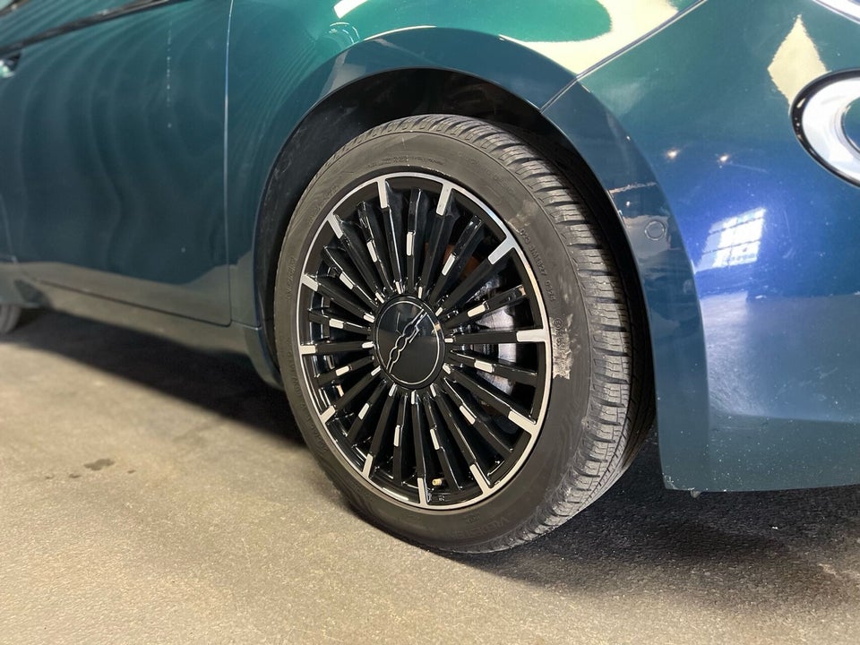 Fiat 500e 42 la Prima 3d