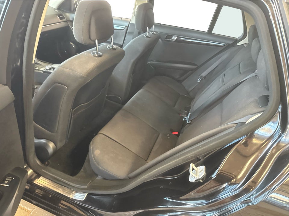 Mercedes C220 2,2 CDi Avantgarde stc. aut. BE 5d