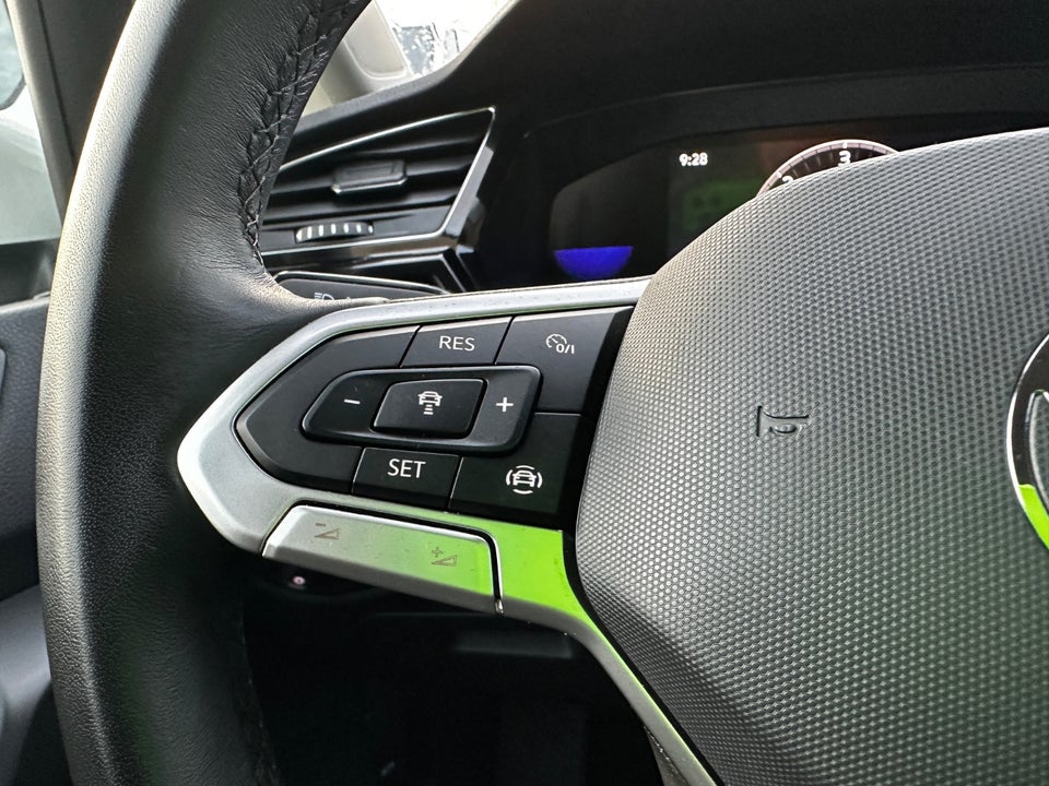 VW Touran 2,0 TDi 150 Comfortline DSG Van 5d