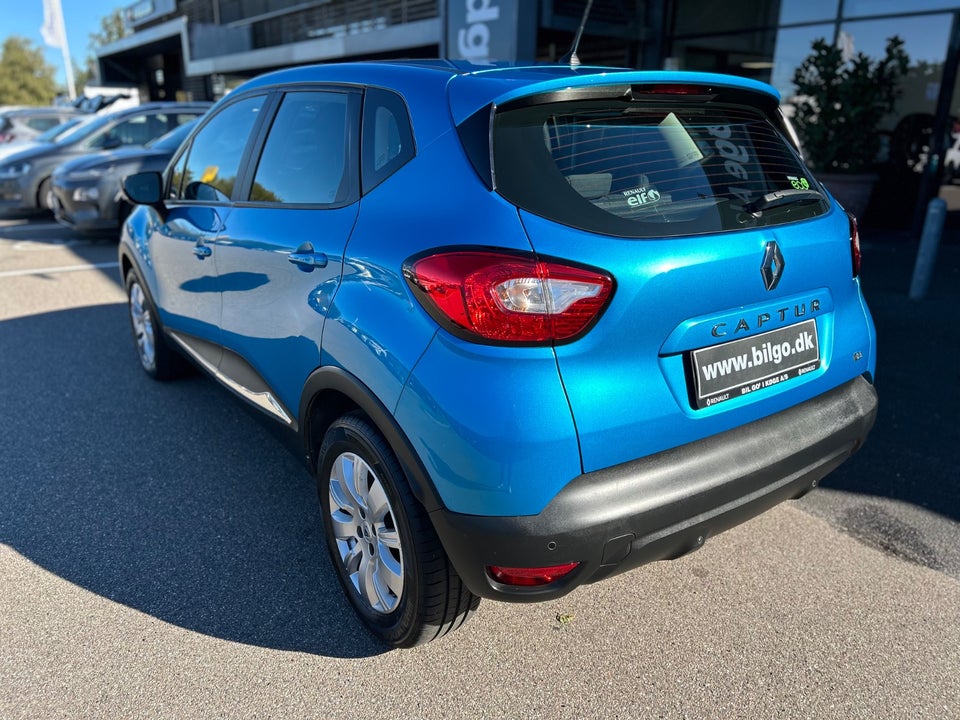 Renault Captur 0,9 TCe 90 Expression 5d