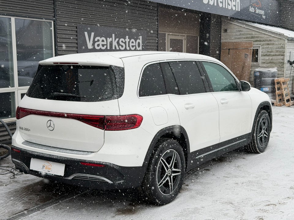 Mercedes EQB250+ AMG Line 5d