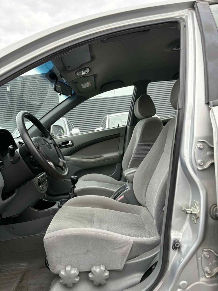 Chevrolet Lacetti 1,6 Classic 5d