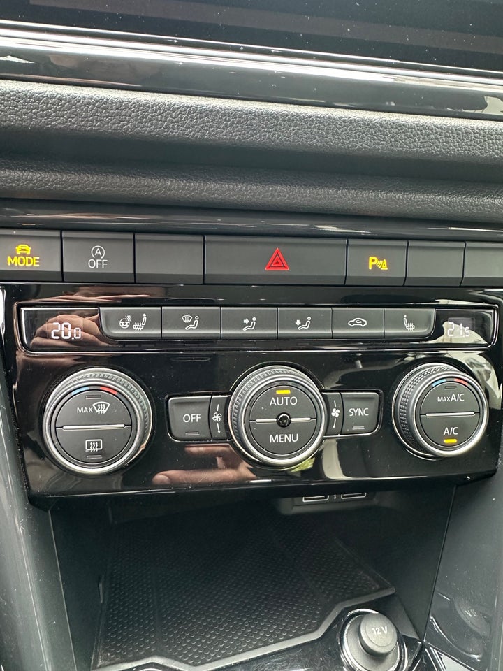 VW T-Roc 1,5 TSi 150 Sport Team DSG 5d