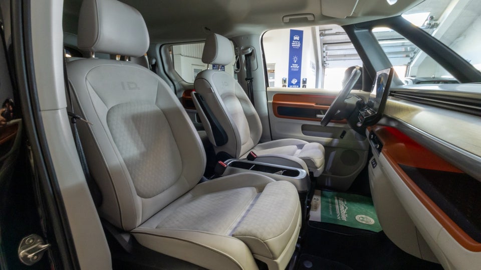 VW ID.Buzz 77 Pro SWB 5d