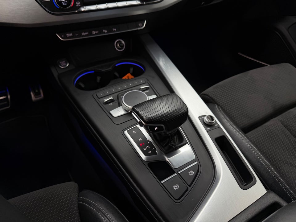 Audi A4 2,0 TDi 190 S-line Avant quattro S-tr. 5d