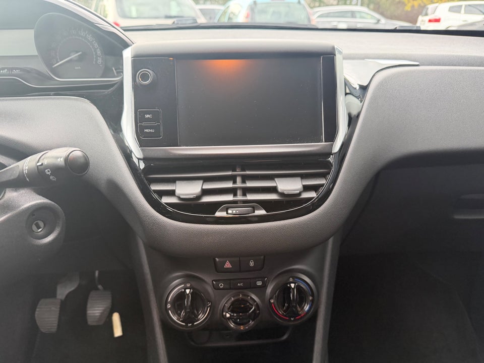 Peugeot 208 1,6 BlueHDi 75 Active 5d
