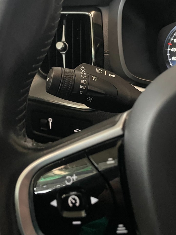 Volvo XC60 2,0 T5 250 Inscription aut. 5d