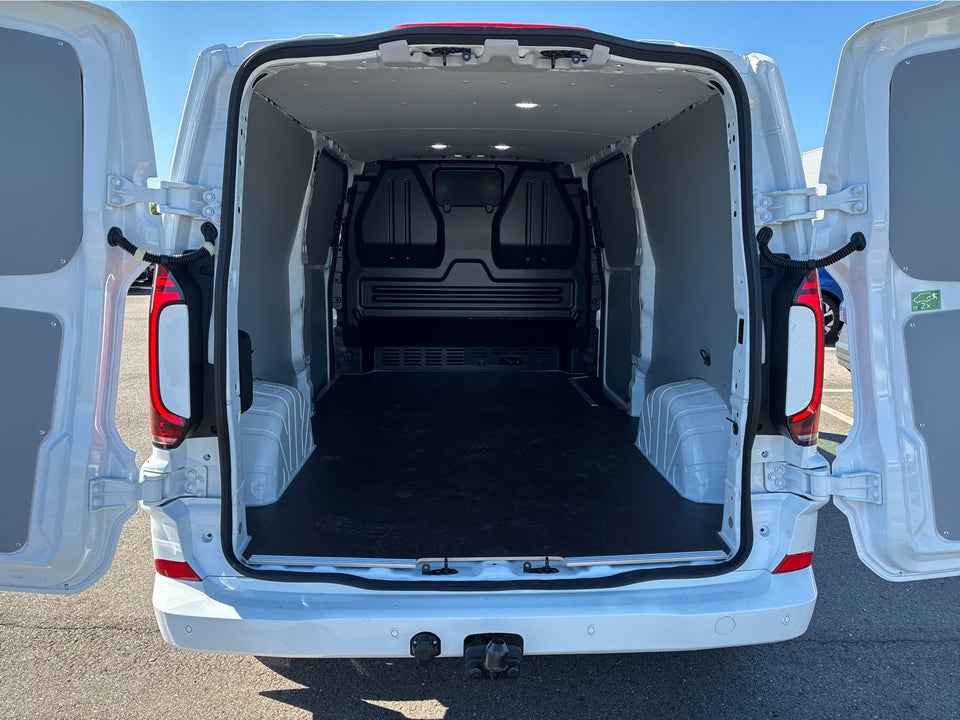 VW Transporter 2,0 TDi 150 Edition Kassevogn aut. LWB