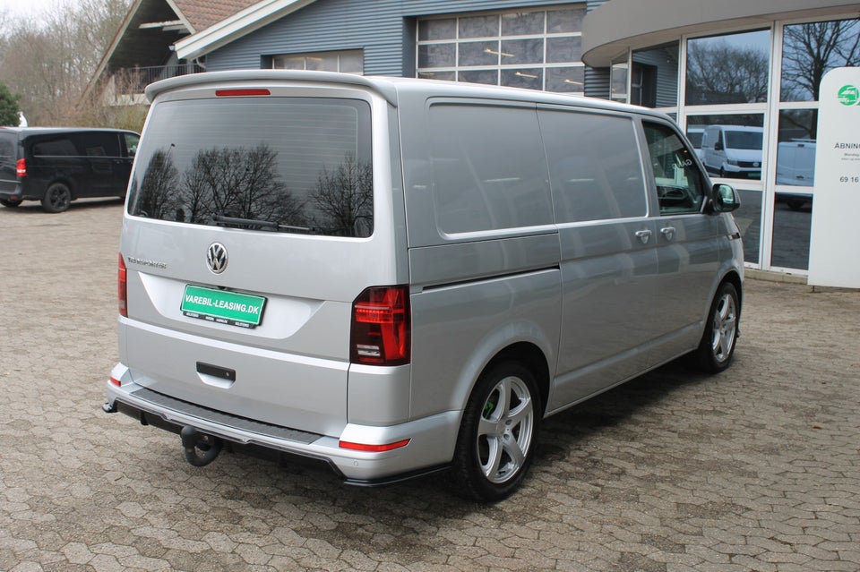 VW Transporter 2,0 TDi 150 Kassevogn DSG kort