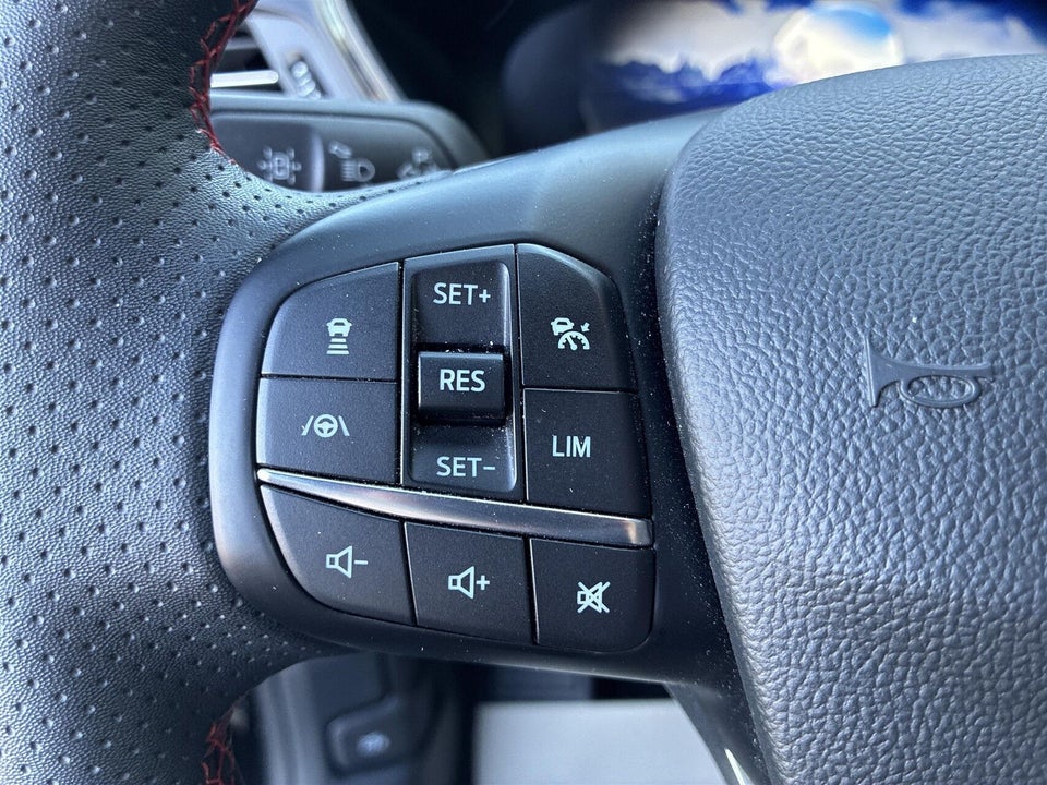 Ford Kuga 2,5 PHEV ST-Line X CVT 5d