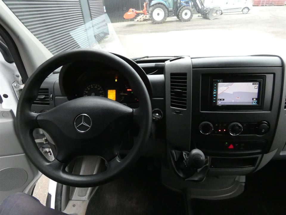 Mercedes Sprinter 211 2,2 CDi R2 Kassevogn 5d
