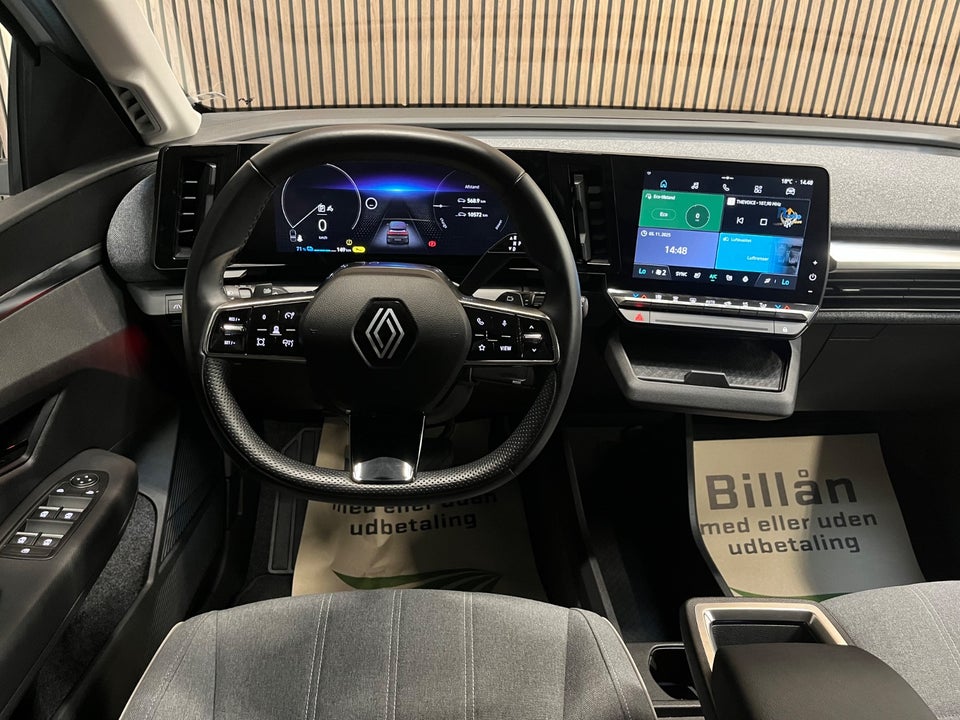 Renault Megane E-Tech 40 Equilibre 5d