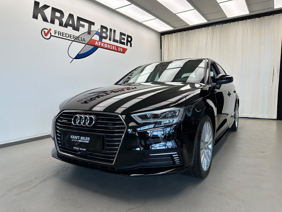 Audi A3 1,4 e-tron Sportback S-tr. 5d