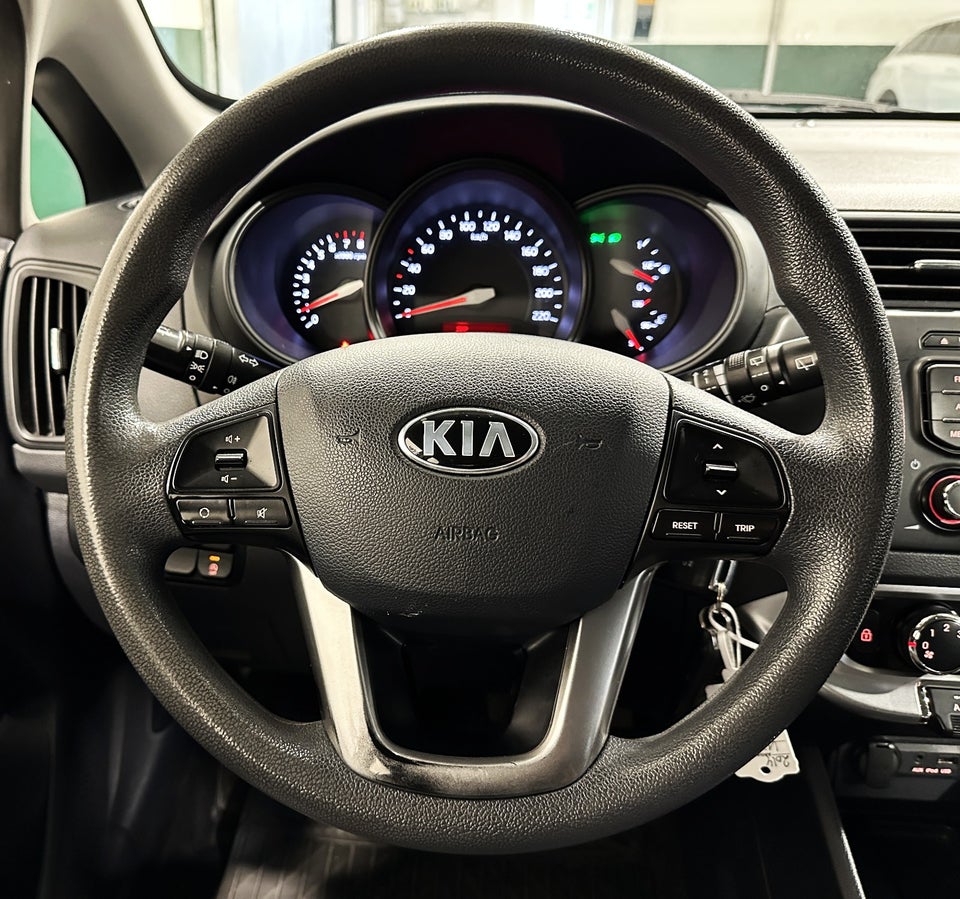 Kia Rio 1,2 CVVT Style+ 5d
