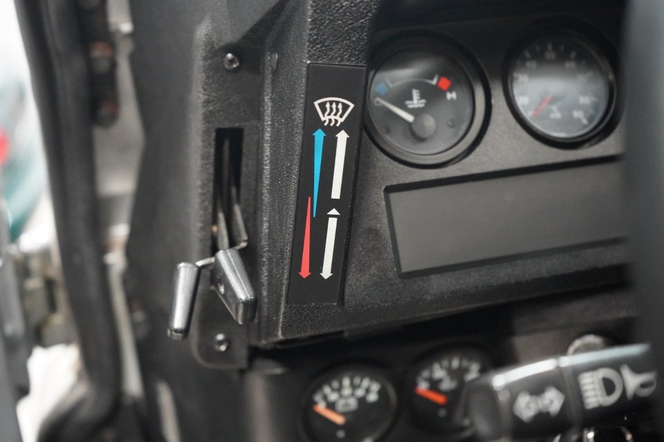 Land Rover Defender 90 2,5 TD5 Hard Top 3d