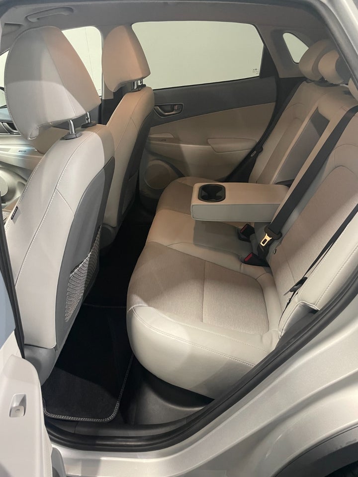 Hyundai Kona 64 EV Advanced Premium 5d