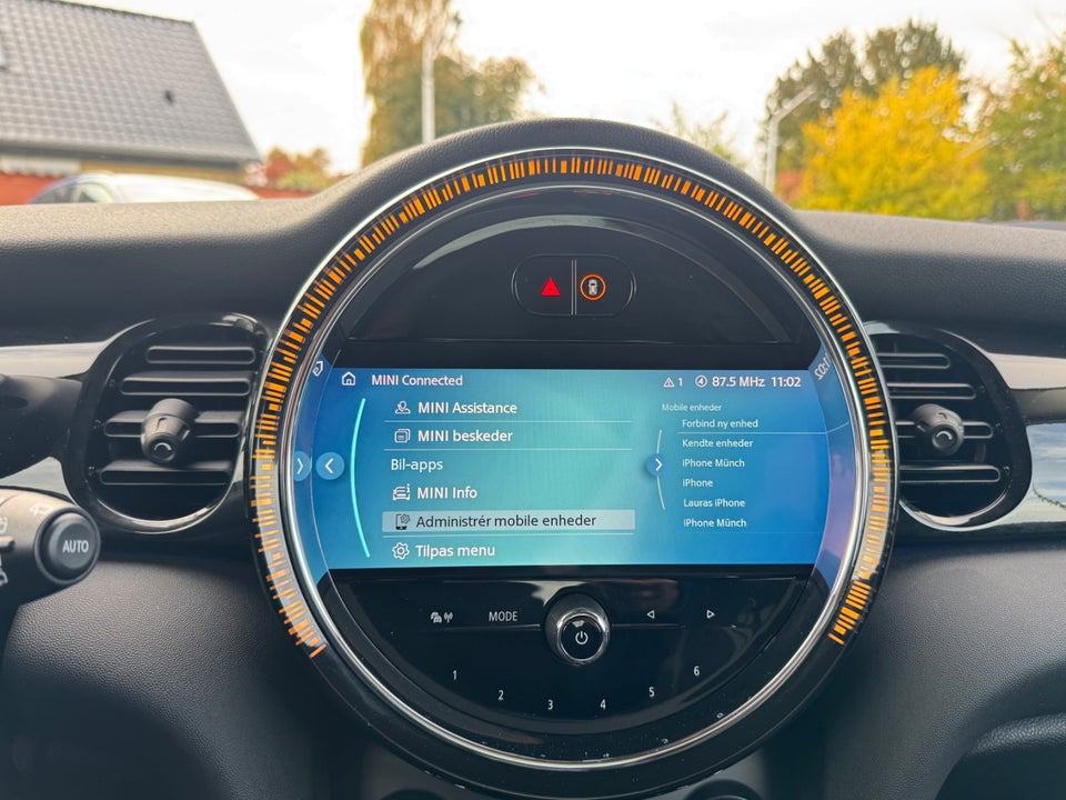 MINI Cooper SE Essential 3d