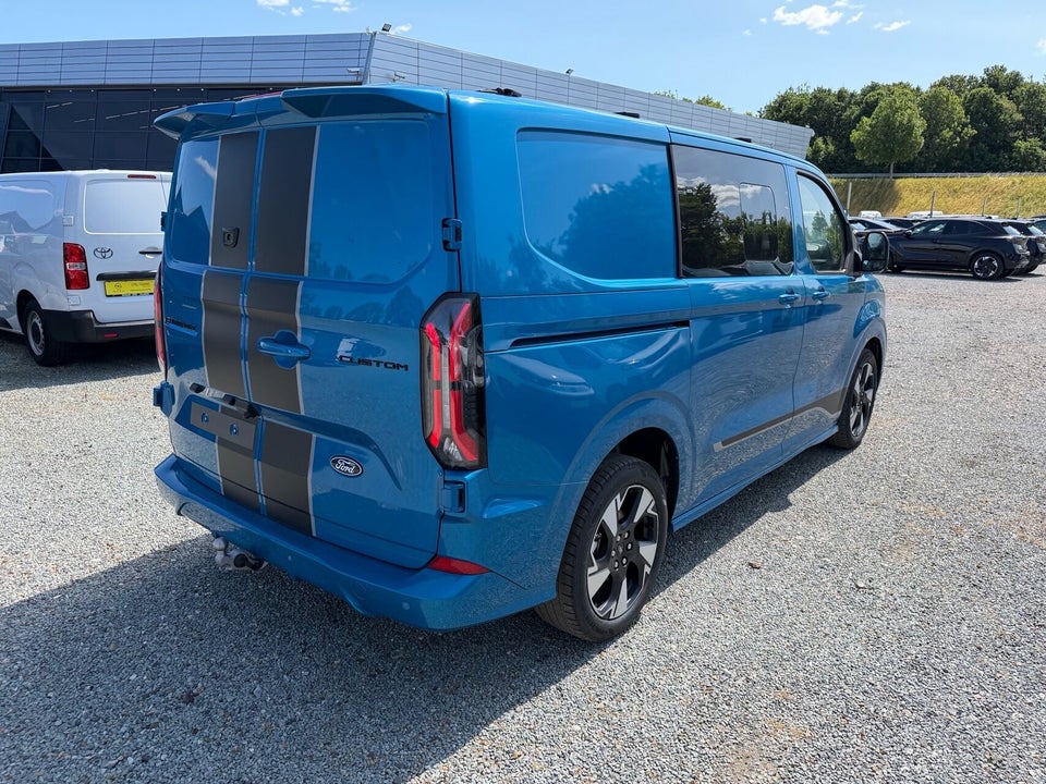 Ford E-Transit Custom 320 L1 71 Sport