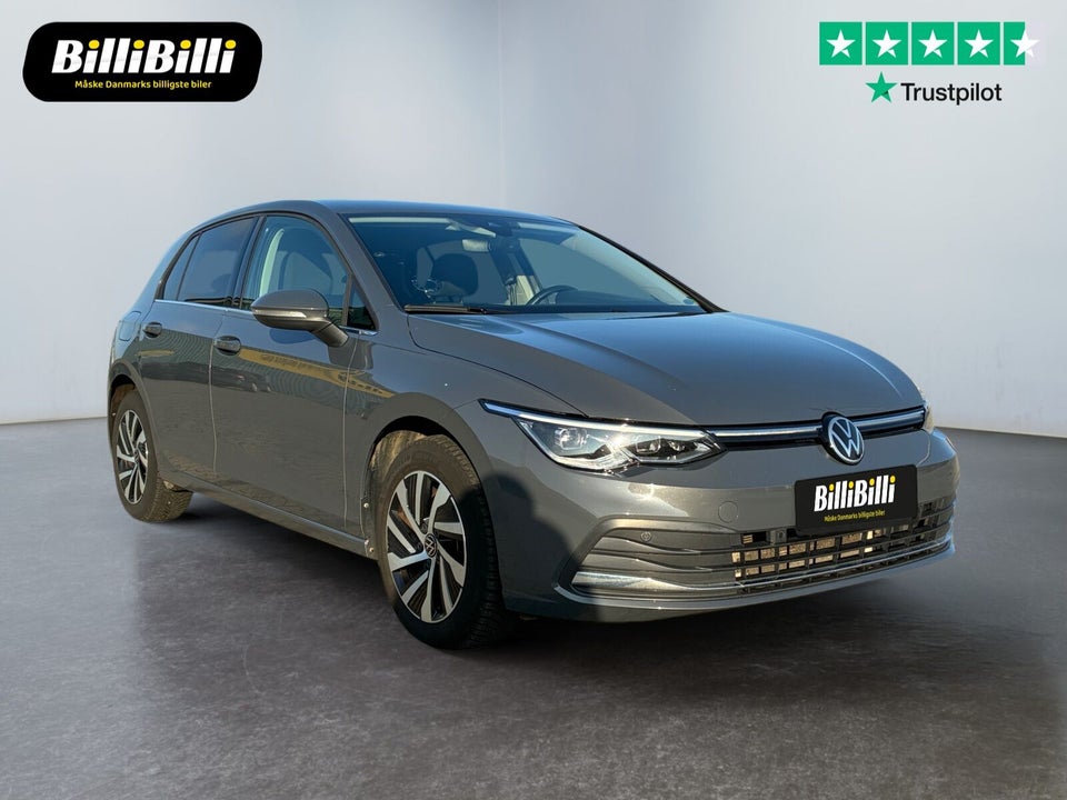 VW Golf VIII 1,4 eHybrid DSG 5d