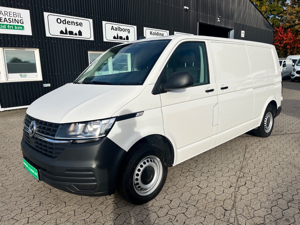 VW Transporter 2,0 TDi 110 Kassevogn lang