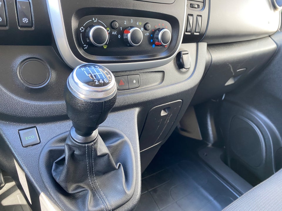Renault Trafic T29 2,0 dCi 120 L2H1