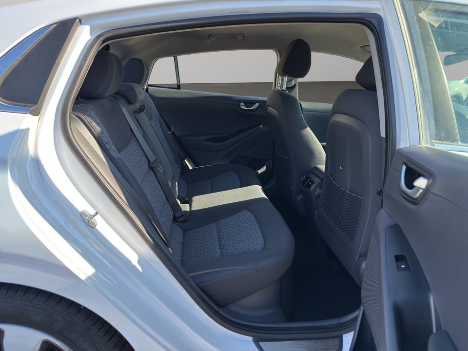 Hyundai Ioniq 1,6 PHEV Premium DCT 5d