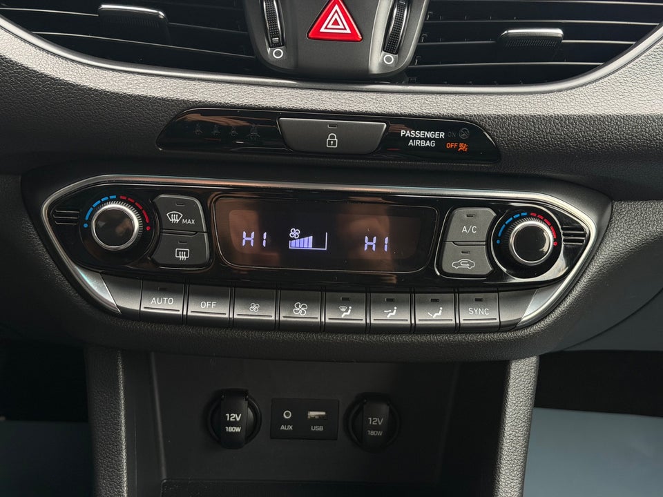 Hyundai i30 1,0 T-GDi Premium stc. 5d