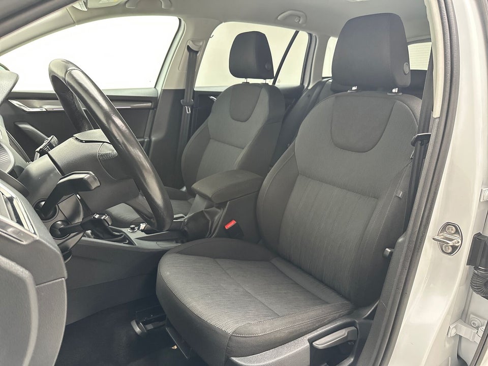 Skoda Octavia 2,0 TDi 150 Business Line+ Dynamic Combi DSG 5d