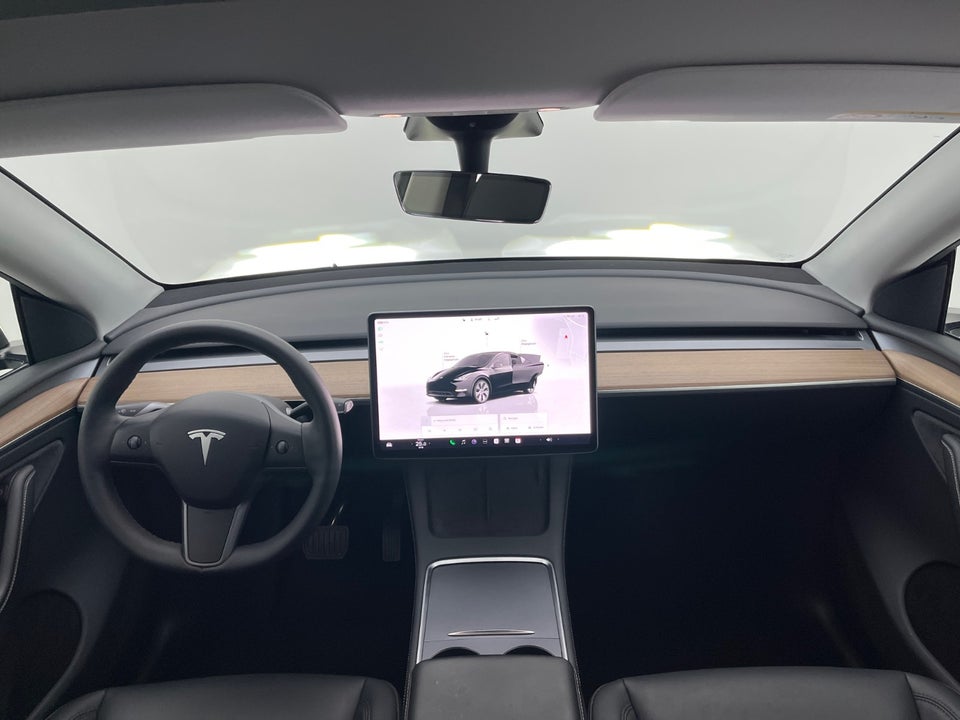 Tesla Model Y Long Range AWD 5d