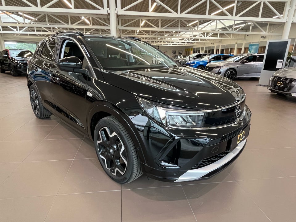 Opel Grandland 1,6 Hybrid Ultimate aut. 5d