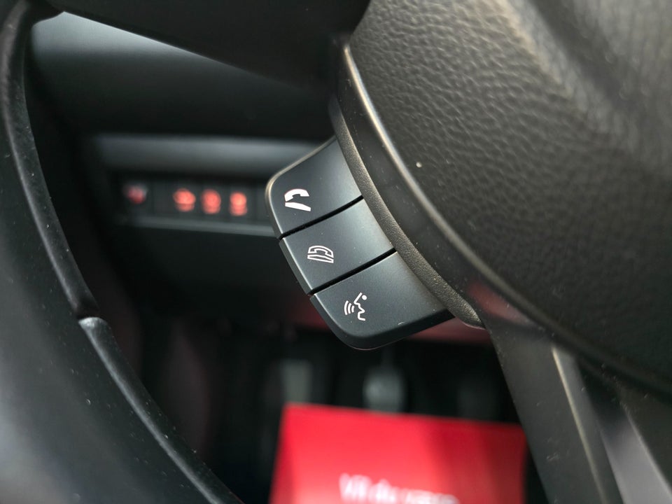 Suzuki Swift 1,2 mHybrid Action Star 5d