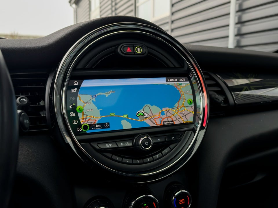 MINI Cooper SE Maximise 3d