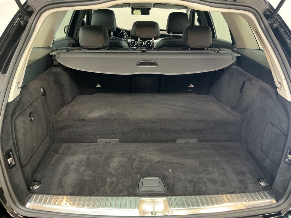 Mercedes C300 de 2,0 Avantgarde stc. aut. 5d