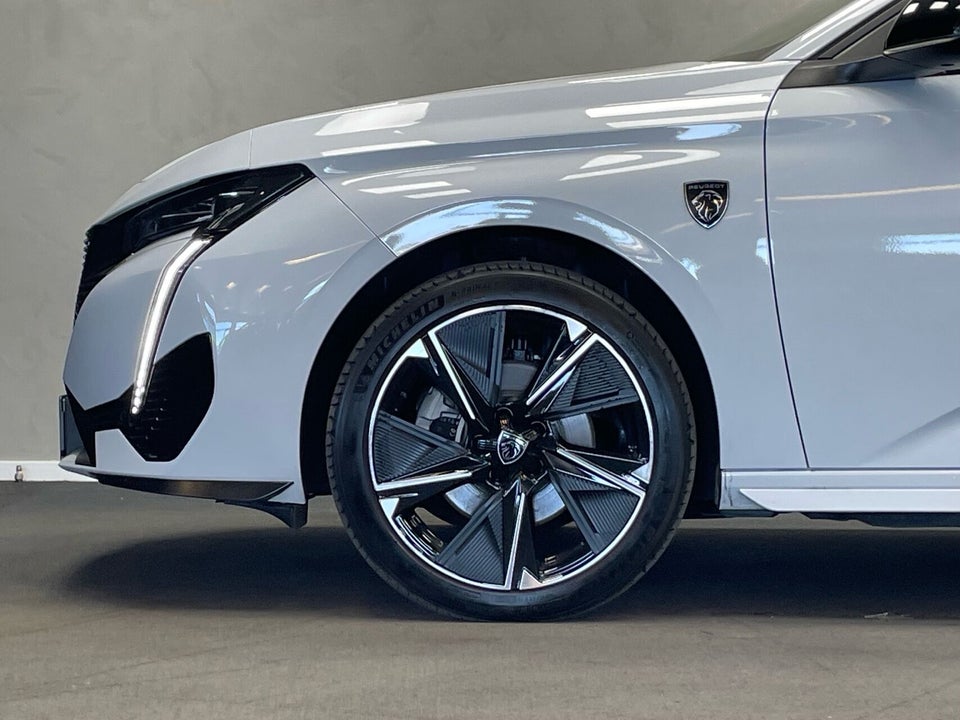 Peugeot e-308 54 GT 5d