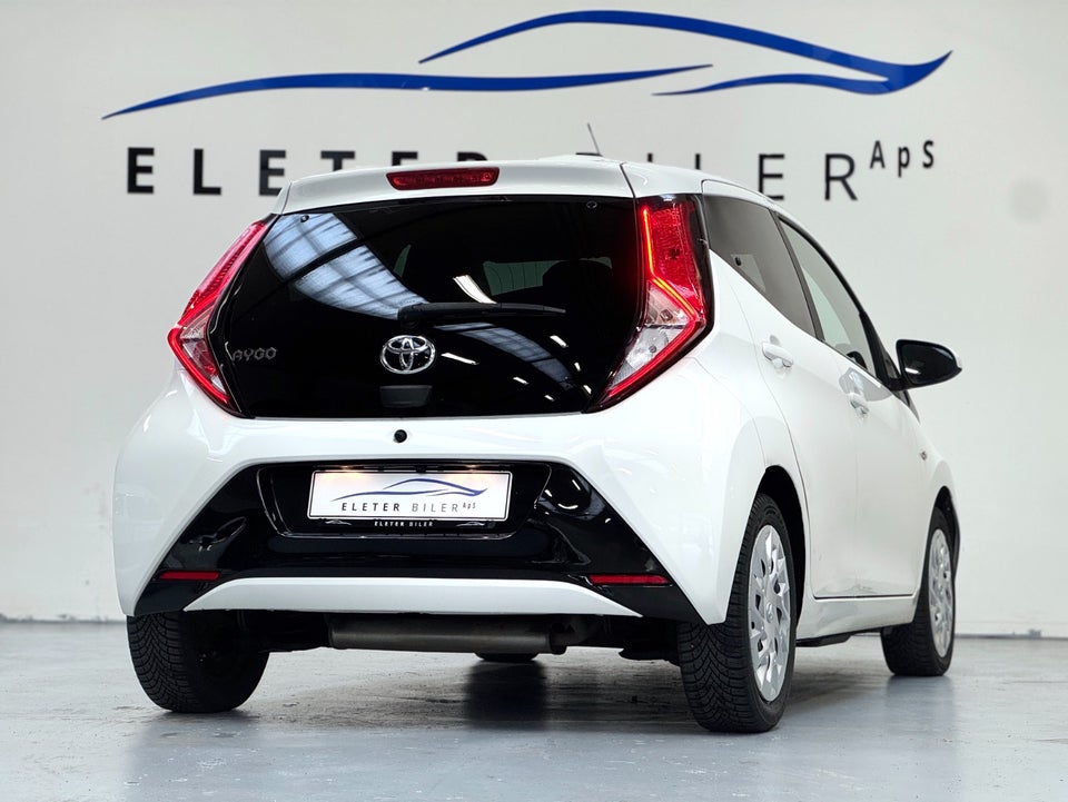 Toyota Aygo 1,0 VVT-i x-pression 5d