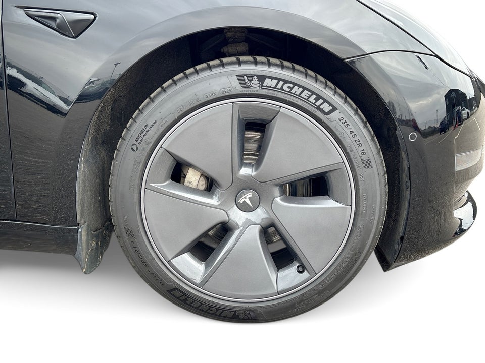 Tesla Model 3 Long Range AWD 4d