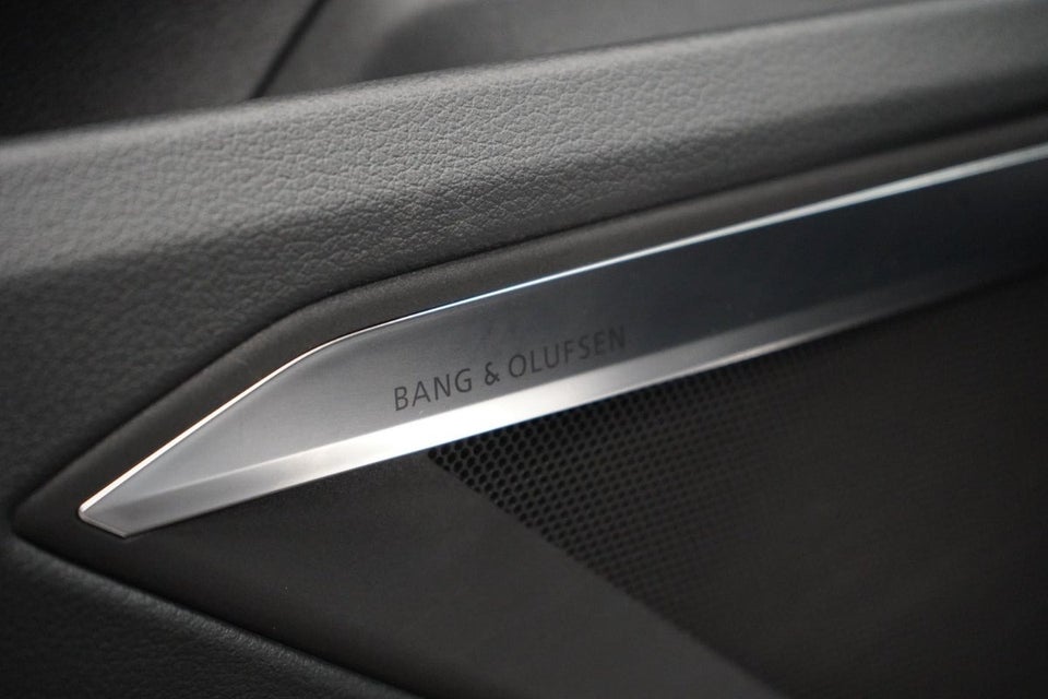 Audi e-tron 55 S-line quattro 5d