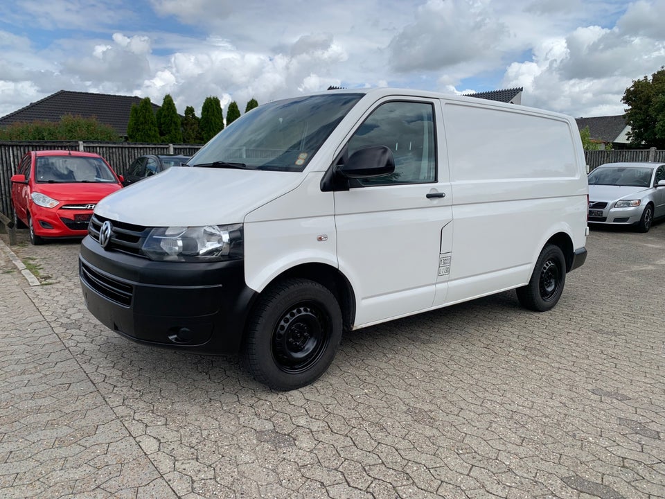 VW Transporter 2,0 TDi 84 Kassevogn kort