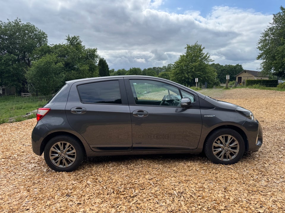 Toyota Yaris 1,5 Hybrid H2 Premium e-CVT 5d
