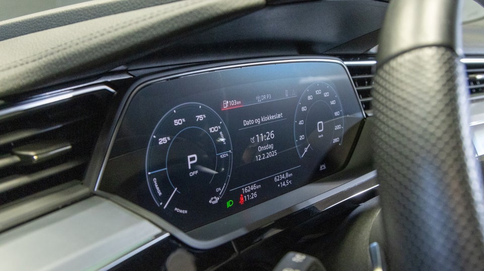 Audi e-tron 55 S-line quattro 5d