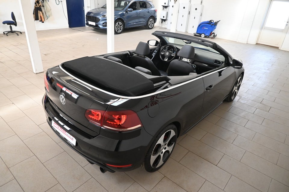 VW Golf VI 2,0 GTi Cabriolet DSG 2d