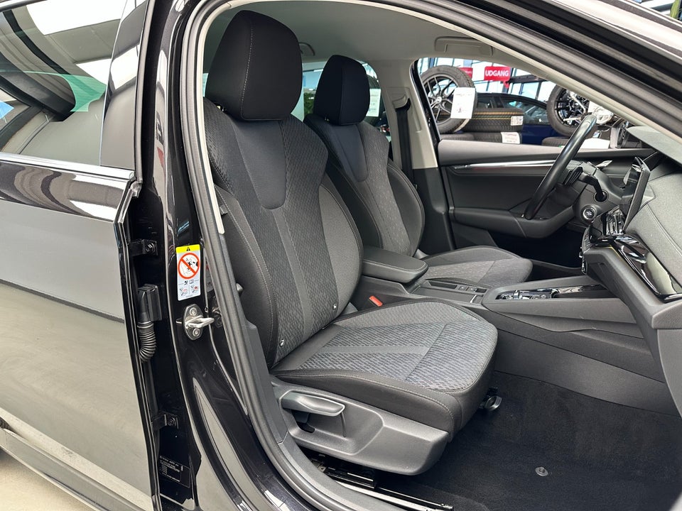 Skoda Octavia 1,4 TSi iV Plus Combi DSG 5d