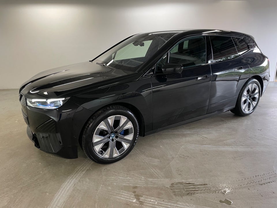 BMW iX xDrive40 Super Charged 5d