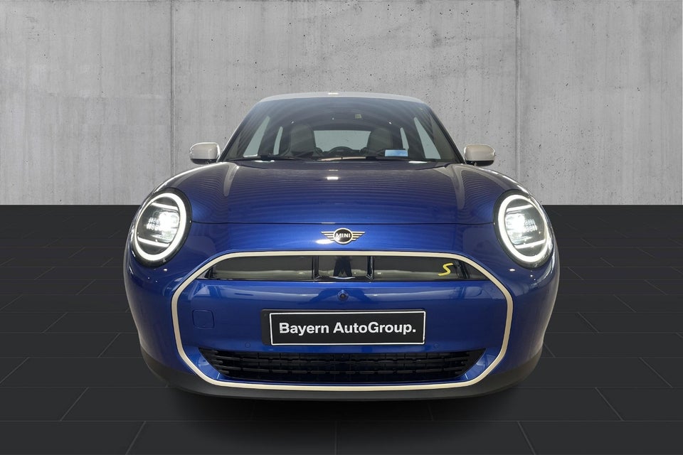 MINI Cooper SE Favoured Trim XL 3d