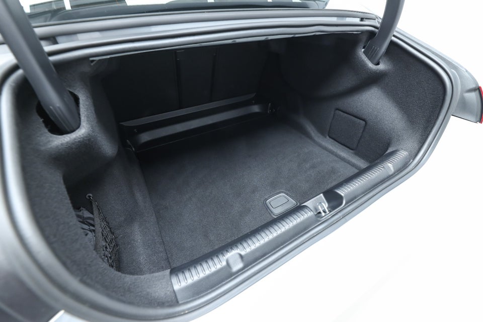 Mercedes EQE350 Electric Art 4d