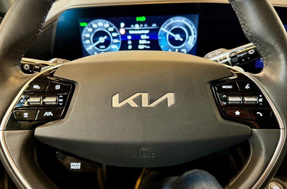 Kia Niro 64 EV Premium 5d