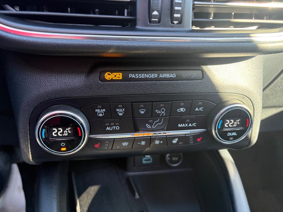 Ford Kuga 2,5 PHEV Vignale CVT 5d