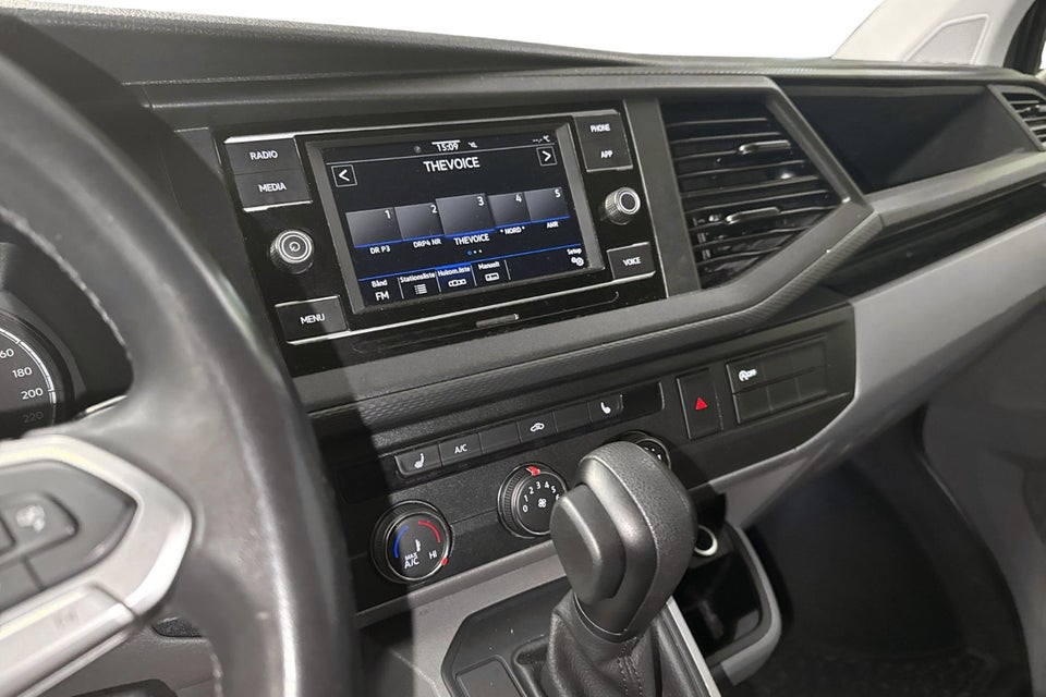 VW Transporter 2,0 TDi 150 Kassevogn DSG kort